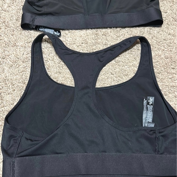 Bundle of two women’s vs sports bras ~ size medium - Picture 3 of 6